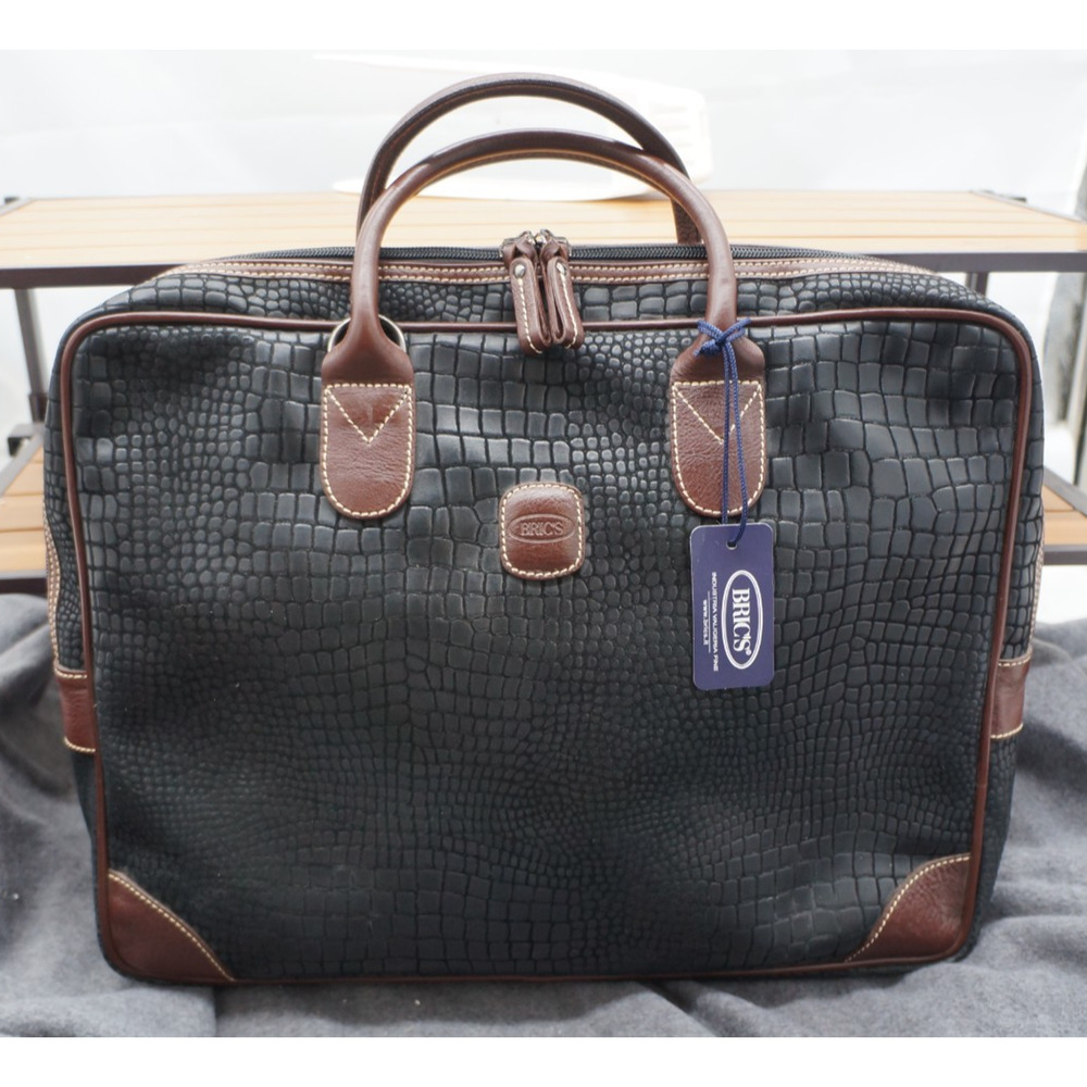 New with tags. BRICS Milano Genuine leather Croc Embossed Messenger briefcase